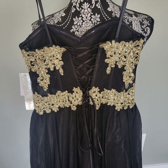 Sequin Hearts Embroidered Corset Strapless Gown-BLACK-7 - Picture 7 of 8
